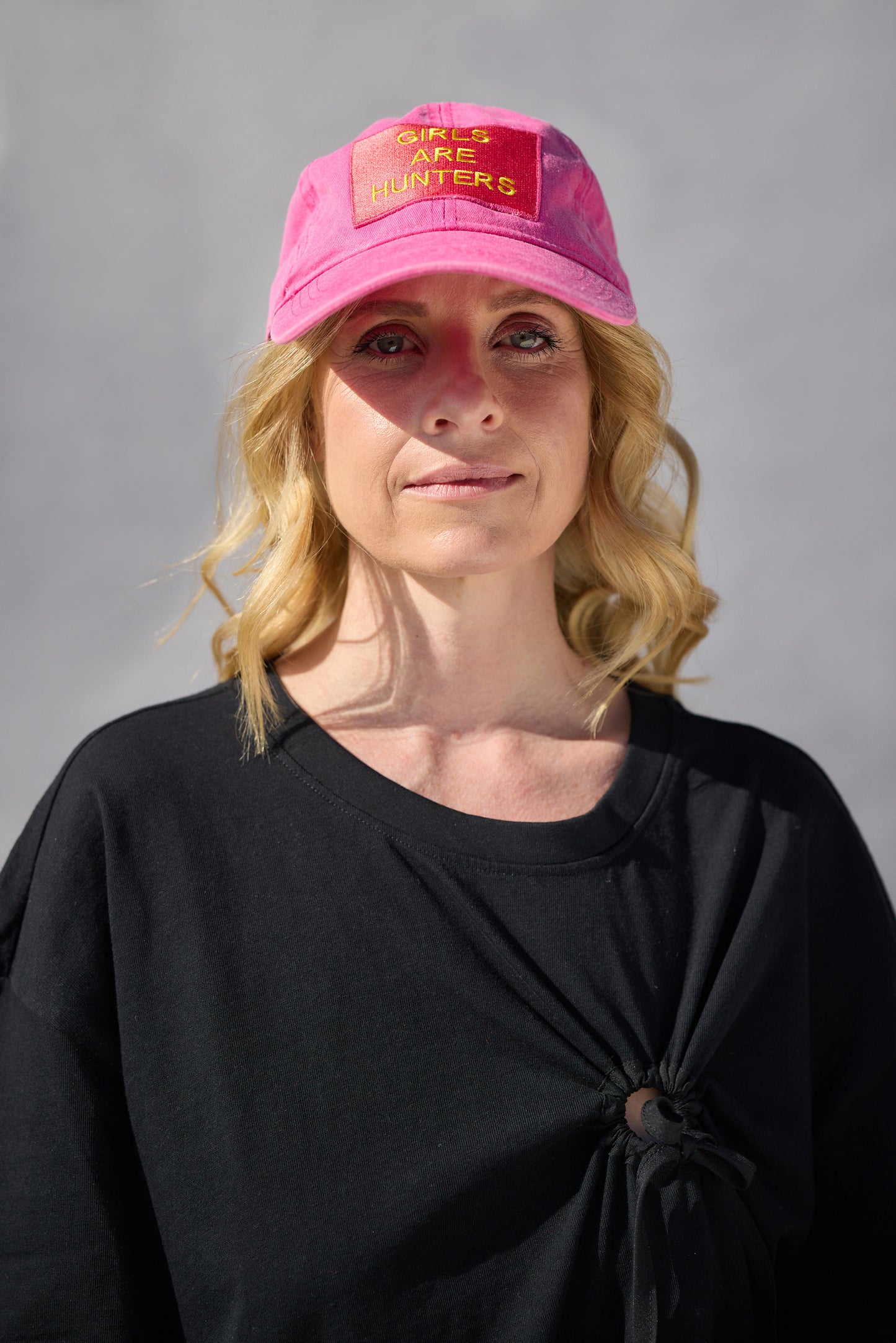 GIRLS ARE HUNTERS Baseball Cap Pink
