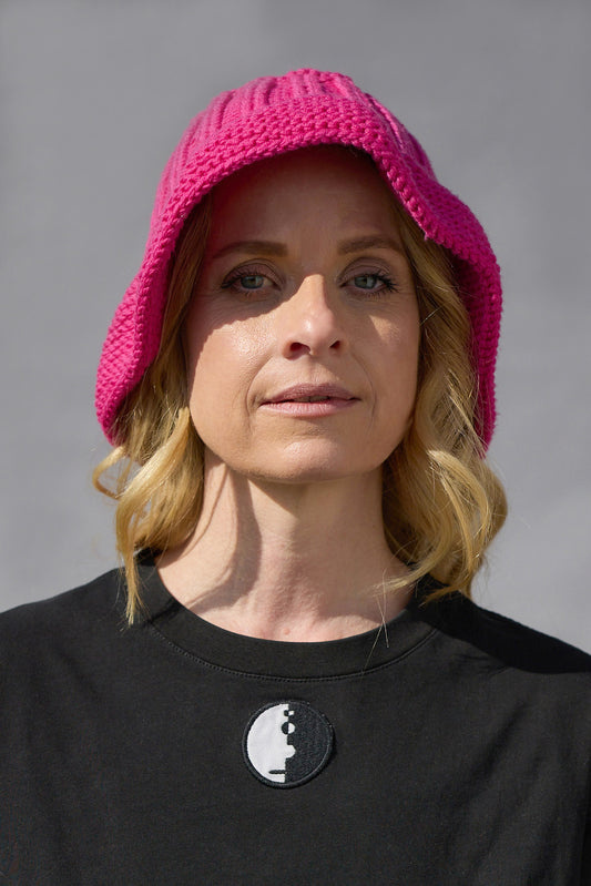 SPHERICAL HUMAN Bucket Hat Pink
